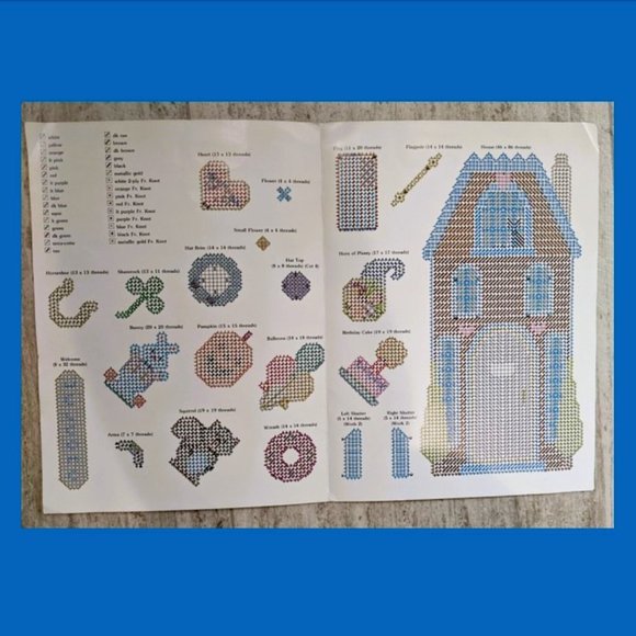 5 Vintage Leasure Arts Craft Leaflets Plastic Canvas Covers Coasters Holiday - Picture 12 of 13